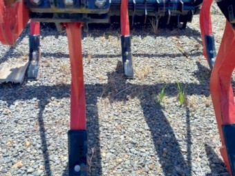 MINOS 5 TINE CHISEL PLOUGH WITH PACKER ROLLER