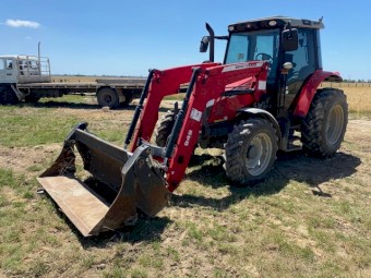 2014 Massey Ferguson 5430 Tractor with Loader