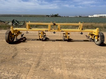 Inter row cultivator 