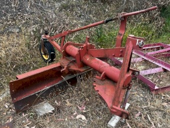 McKay Port Multi Heavy Duty 6ft Tractor Grader Blade w/ Wheel kit