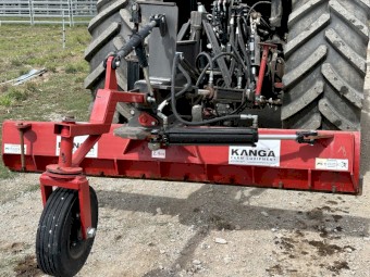 Kanga 8ft 3 way Hydraulic Grader Blade