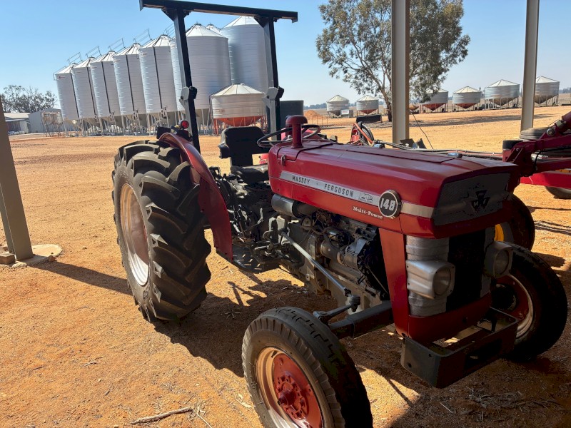 1965 Massey Ferguson 148 Tractor