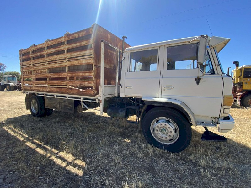 Hino FG 1990 model dual cab 