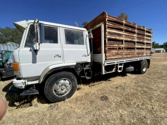 Hino FG 1990 model dual cab 