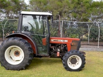 1998 Fiat  82-86 4wd tractor