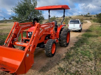 Kubota MX5200 HST Tractor - Dry Hire