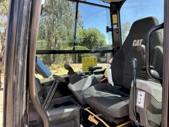 2024 cat 305 excavator 445 hrs mine spec  excellent condition 