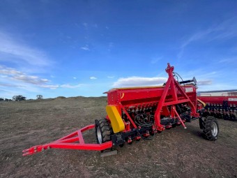 NUFARM Red Earth Seeder 24 Row Double Disc Seeder