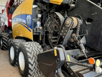 2015 New Holland 1290 Crop Cutter Baler