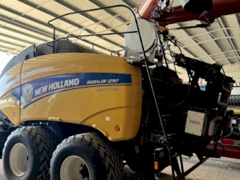 2015 New Holland 1290 Crop Cutter Baler