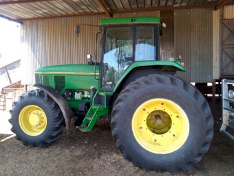 1995 John Deere 7800 Tractor