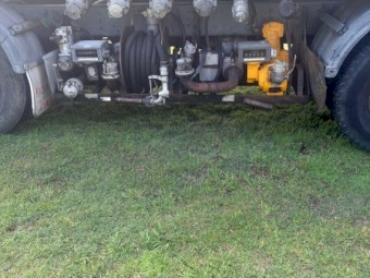 Aluminum Tanker / 1990 International 2670