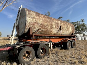 Volvo Truck with 40,000L Trailer Water Cart