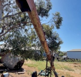 Rodda Auger 24ft x 8" Negotiable.