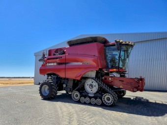 2017 Case IH 7240 with 30ft MacDon Front