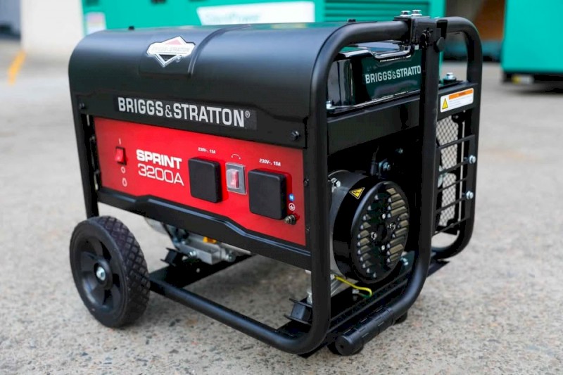 3.2 Kva Briggs & Stratton sprint 3200 watt Portable Generator. - New