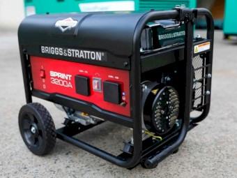 3.2 Kva Briggs & Stratton sprint 3200 watt Portable Generator. - New