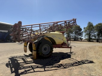 2012 Hardi Navigator 3000L Boom Spray