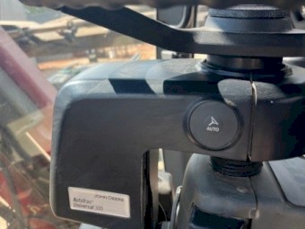 2013 Miller Nitro 5240 Self Propelled Boom Spray