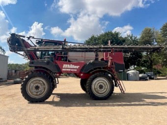 2013 Miller Nitro 5240 Self Propelled Boom Spray