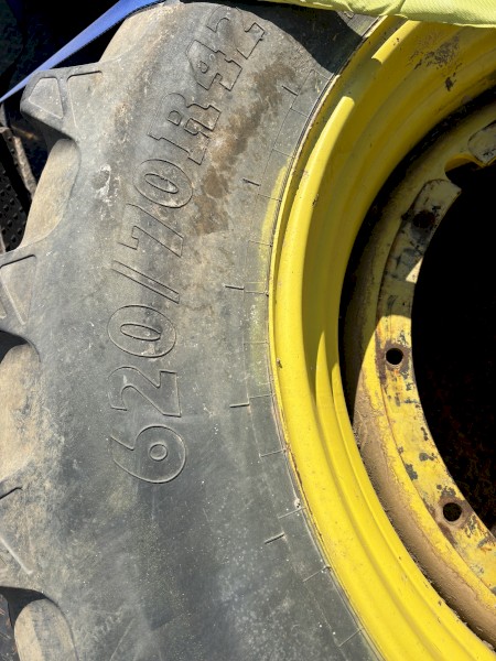 2 x Rims and Tyres to suit John Deere 8R Fronts