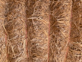 120mt Oaten Straw 550kg 8x4x3 Bales