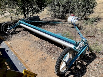 RotoWiper weed wiper