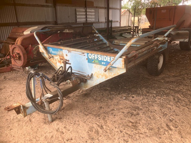 Pearce Offsider Round Hay Bale Feedout Cart