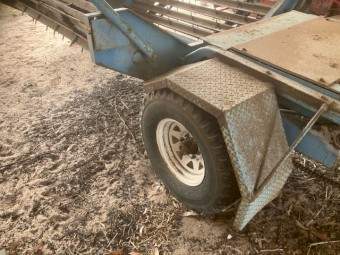 Pearce Offsider Round Hay Bale Feedout Cart