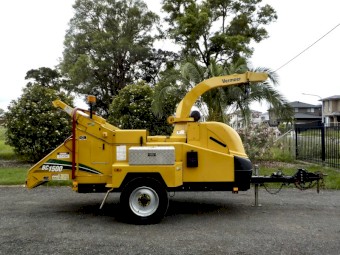  Late model 09/2015 VERMEER BC1500 COMMERCIAL 15" DIESEL WOOD CHIPPER