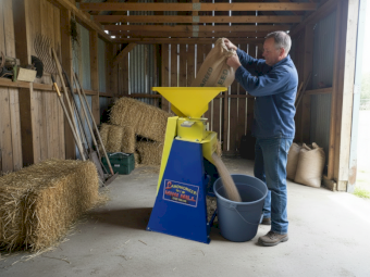 Landworker Mini Mill Grain Roller