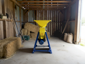 Landworker Mini Mill Grain Roller