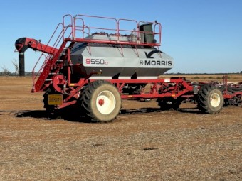 2017 60ft Morris C2 Contour bar with series 9550 ICT AIR CART