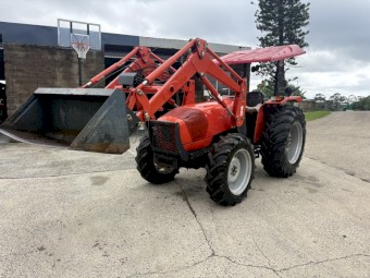 2015 app with hay fork and bucket 1450 hours  have no longer need   great tractor will pass all test  