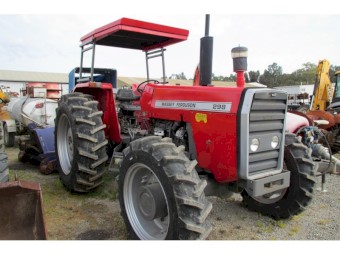 MASSEY FERGUSON 298 TRACTOR 4 WHEEL ASSIST FOR SALE PRICE