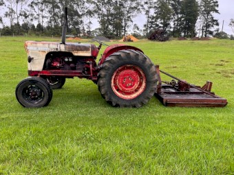 David Brown 990 Tractor with Slasher & Grader blade