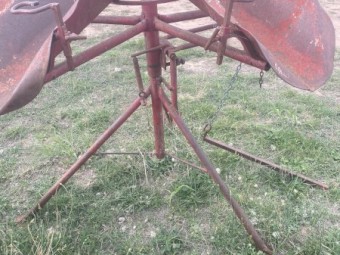 Lamb marking cradles 