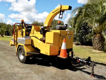 04/2015 VERMEER BC1200XL PROFESSIONAL/COMMERCIAL 12" WOOD CHIPPER