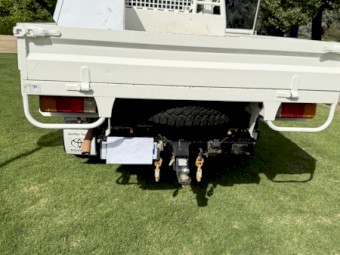 12/2015 Land Cruiser tray Ute  last before DPF  V8 