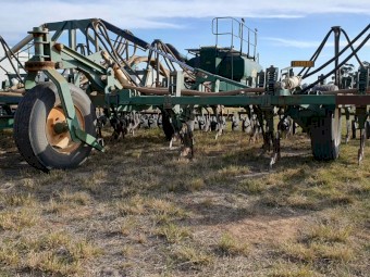 Smale 12m Multivator with Simplicity 6000L Trailing Air Cart