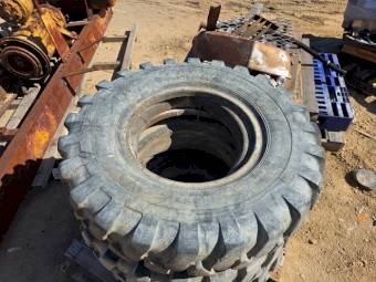 Baum Tyres 10.00-20 (16 Ply)