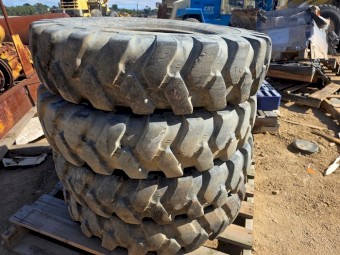 Baum Tyres 10.00-20 (16 Ply)