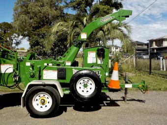 2/2021 BANDIT INTIMIDATOR 12X PROFESSIONAL/COMMERCIAL 12" WOOD CHIPPER