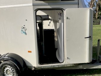 German  Humbaur Horse Float 