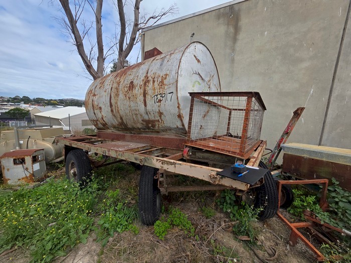 Fuel Tank on Trailer
