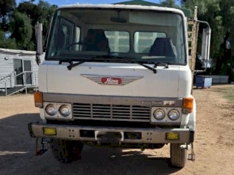1984 Hino truck