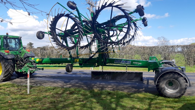 Agronic WRT 900. Trailed 4 Drum Swathing Rake. 
