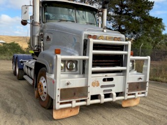 2004 Mack Trident 6x4 Prime Mover