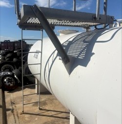 2010 Tankweld 10500L Diesel Tank with Bowser