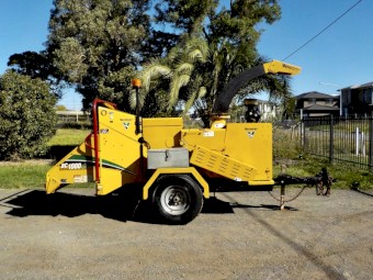 4/2015 Vermeer BC1000XL Commercial Diesel 12" Wood Chipper